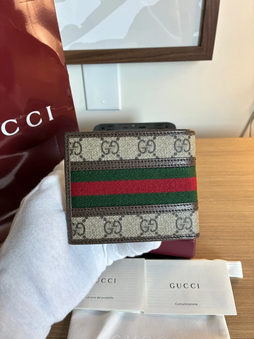 Gucci Ophidia bi-fold GG wallet with red and green stripe